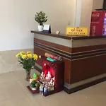 Khach San Truong Son